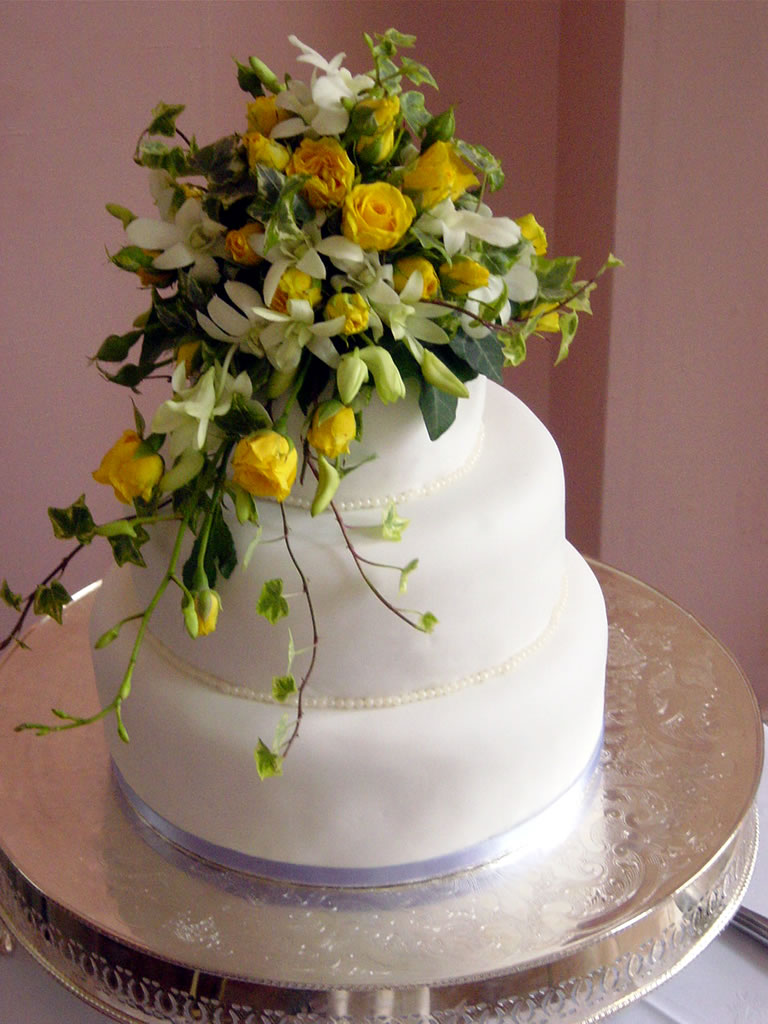 flowery cake