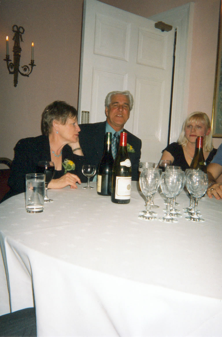 Pauline & Tony Hill with their daughter, Karen Webb